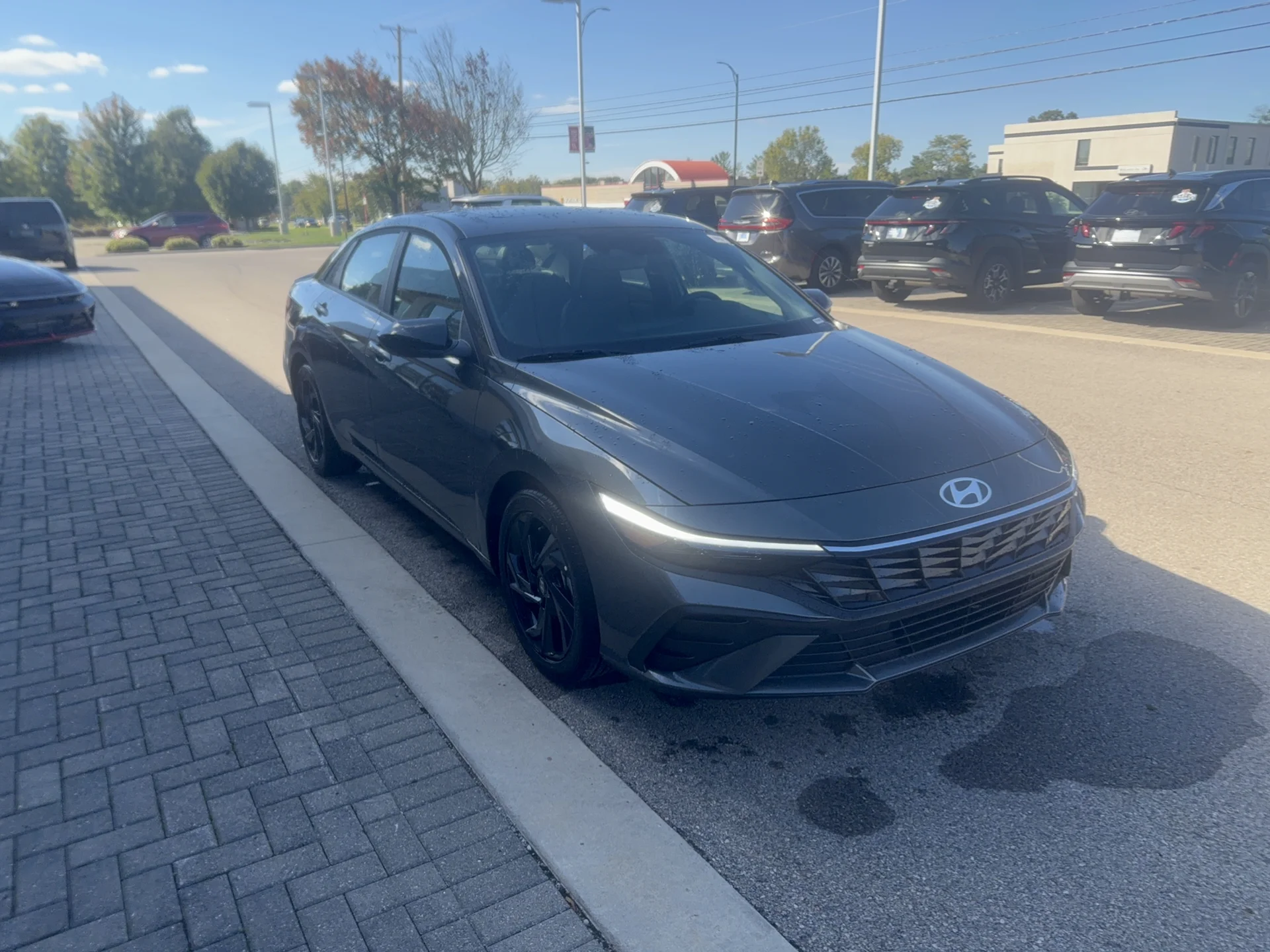 New 2026 Amazon Gray Pearl Hyundai SEL Sport Plus image 3