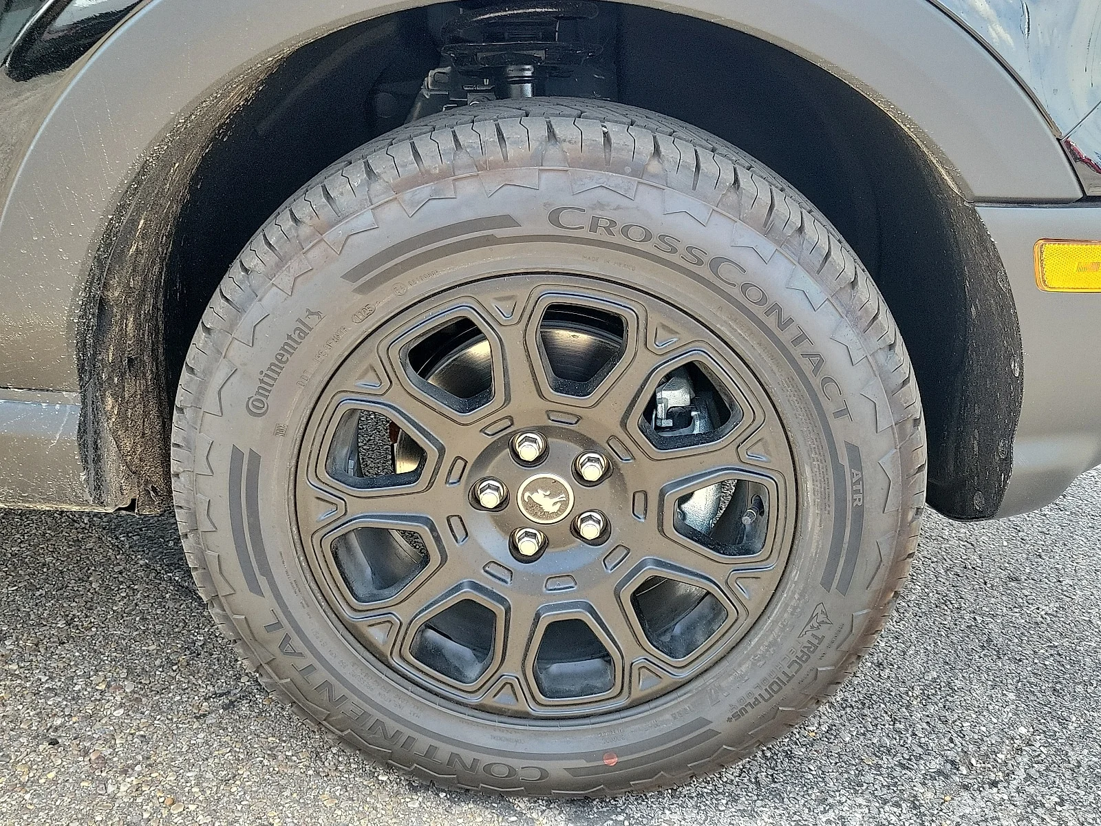 New 2025 Shadow Black Ford Badlands&reg; image 7