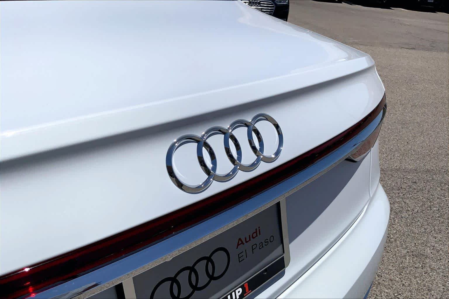 Used 2025 Glacier White Metallic Audi  image 10