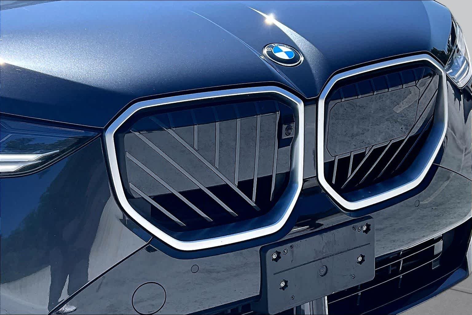 Used 2025 Frozen Pure Grey Metallic BMW 30 xDrive image 30