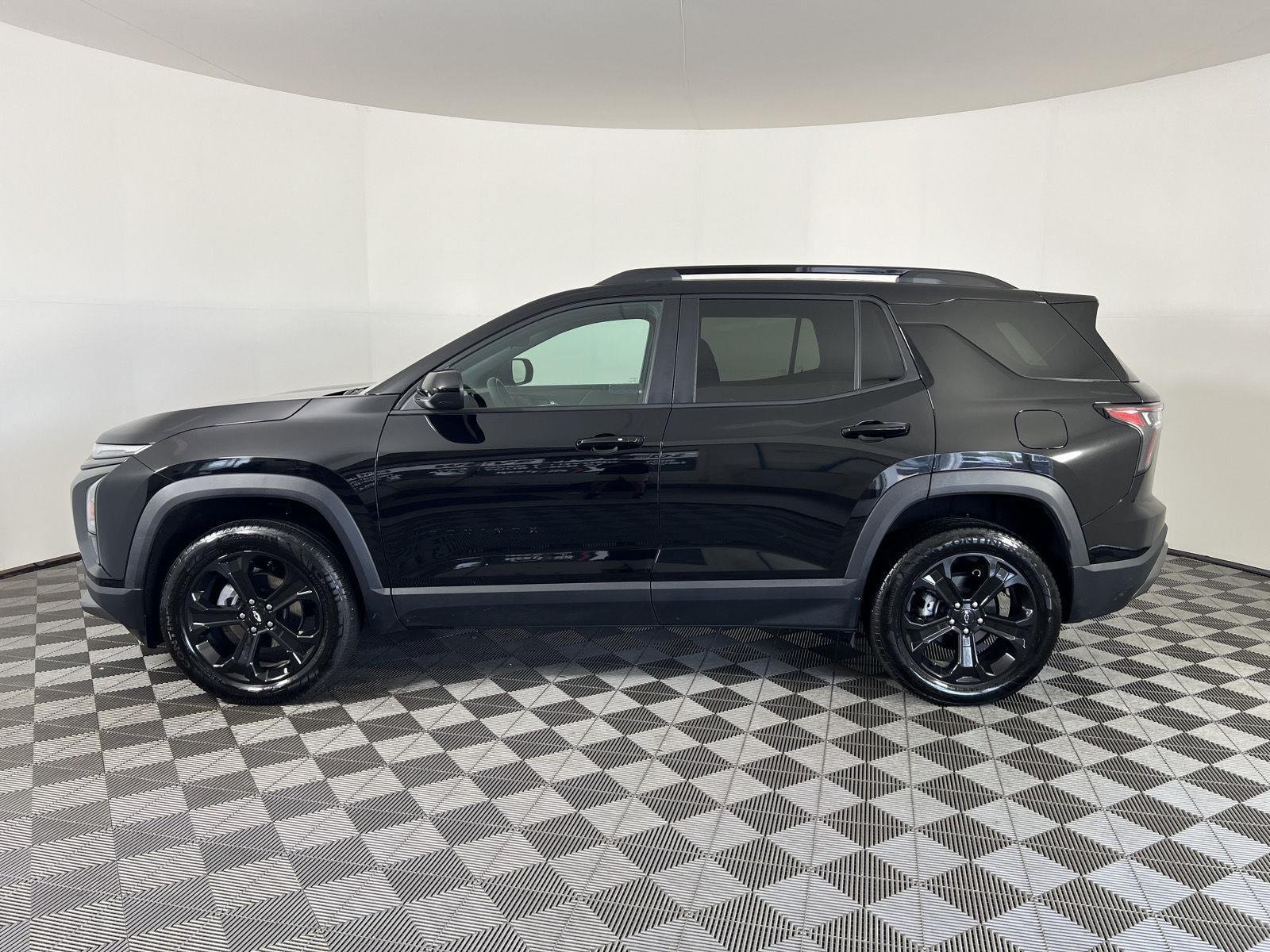 Used 2026 Mosaic Black Metallic Chevrolet AWD LT image 26