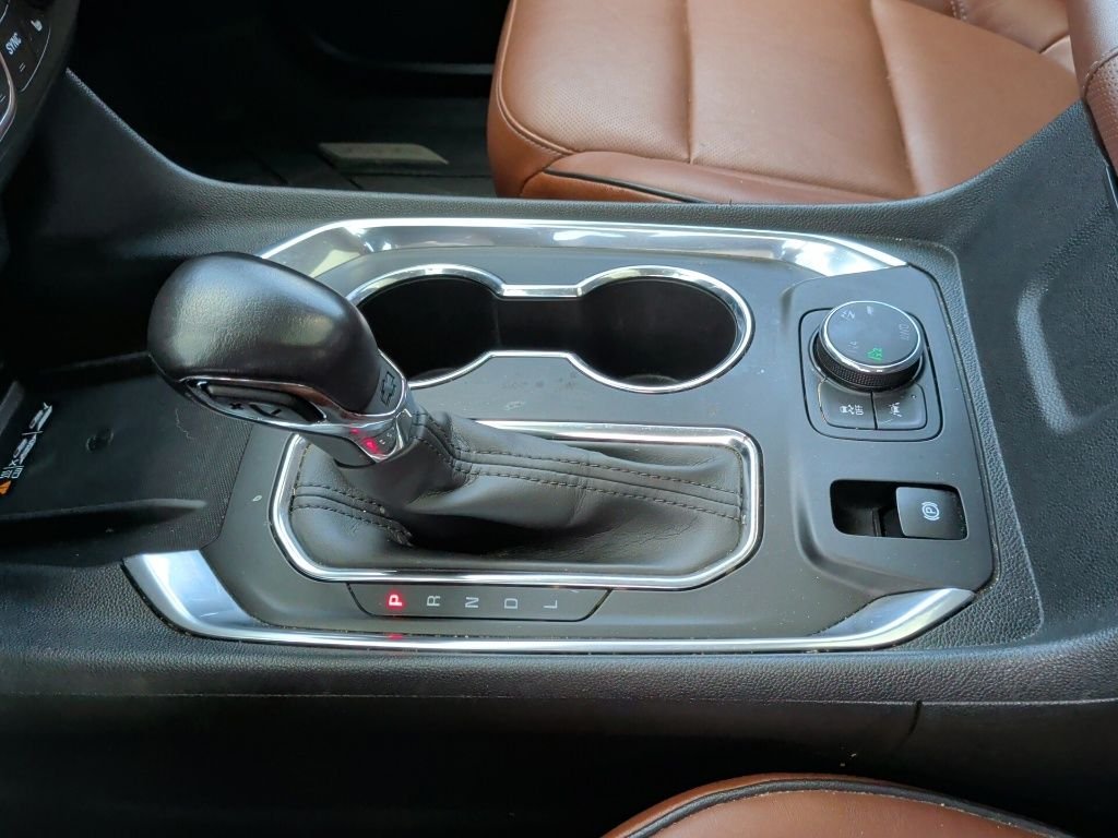 Used 2021 Black Chevrolet High Country image 35