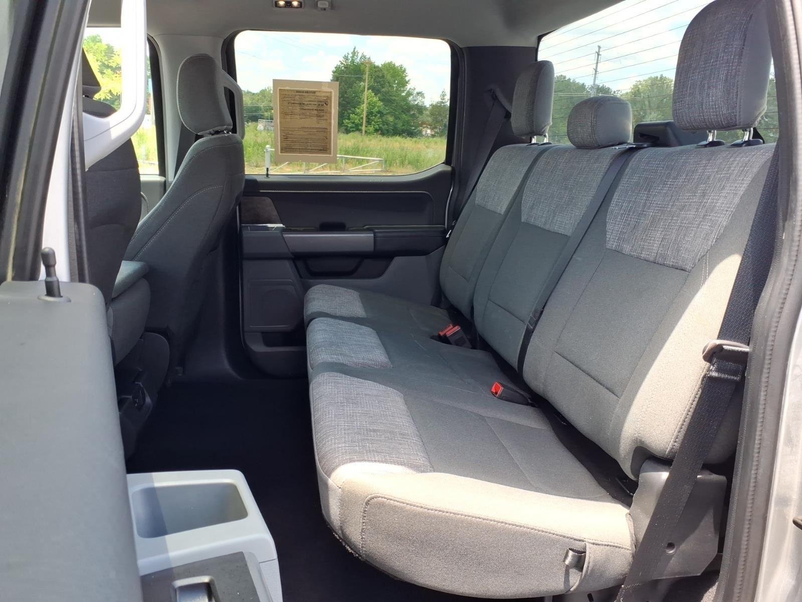 Used 2023 Iconic Silver Metallic Ford XLT image 19