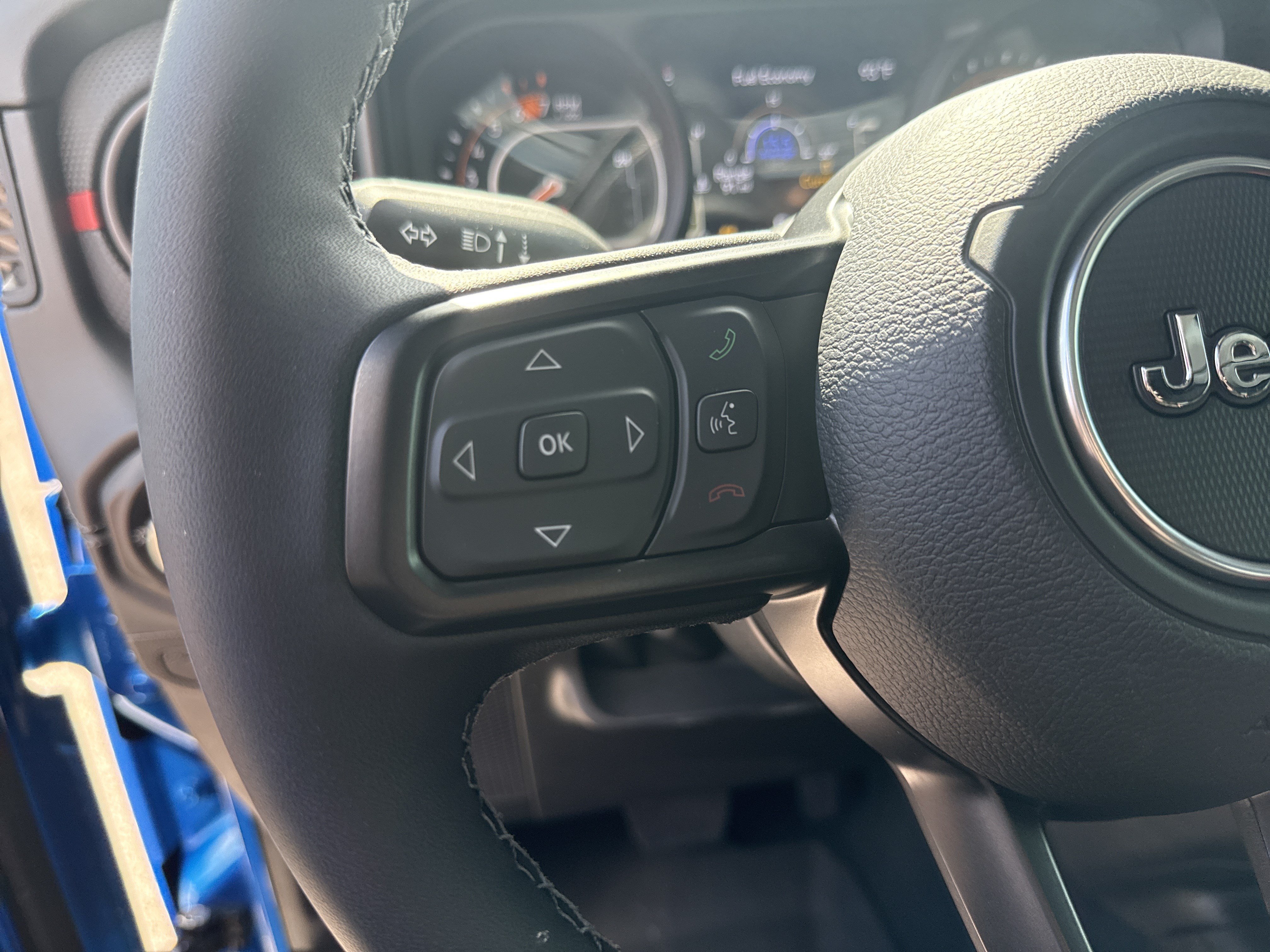 New 2026 Hydro Blue Pearlcoat Jeep Rubicon X image 23