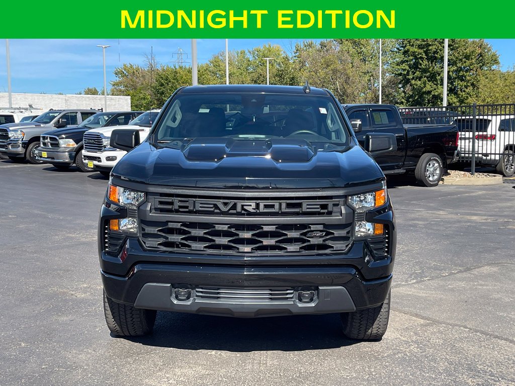 Used 2022 Black Chevrolet Custom Trail Boss image 3