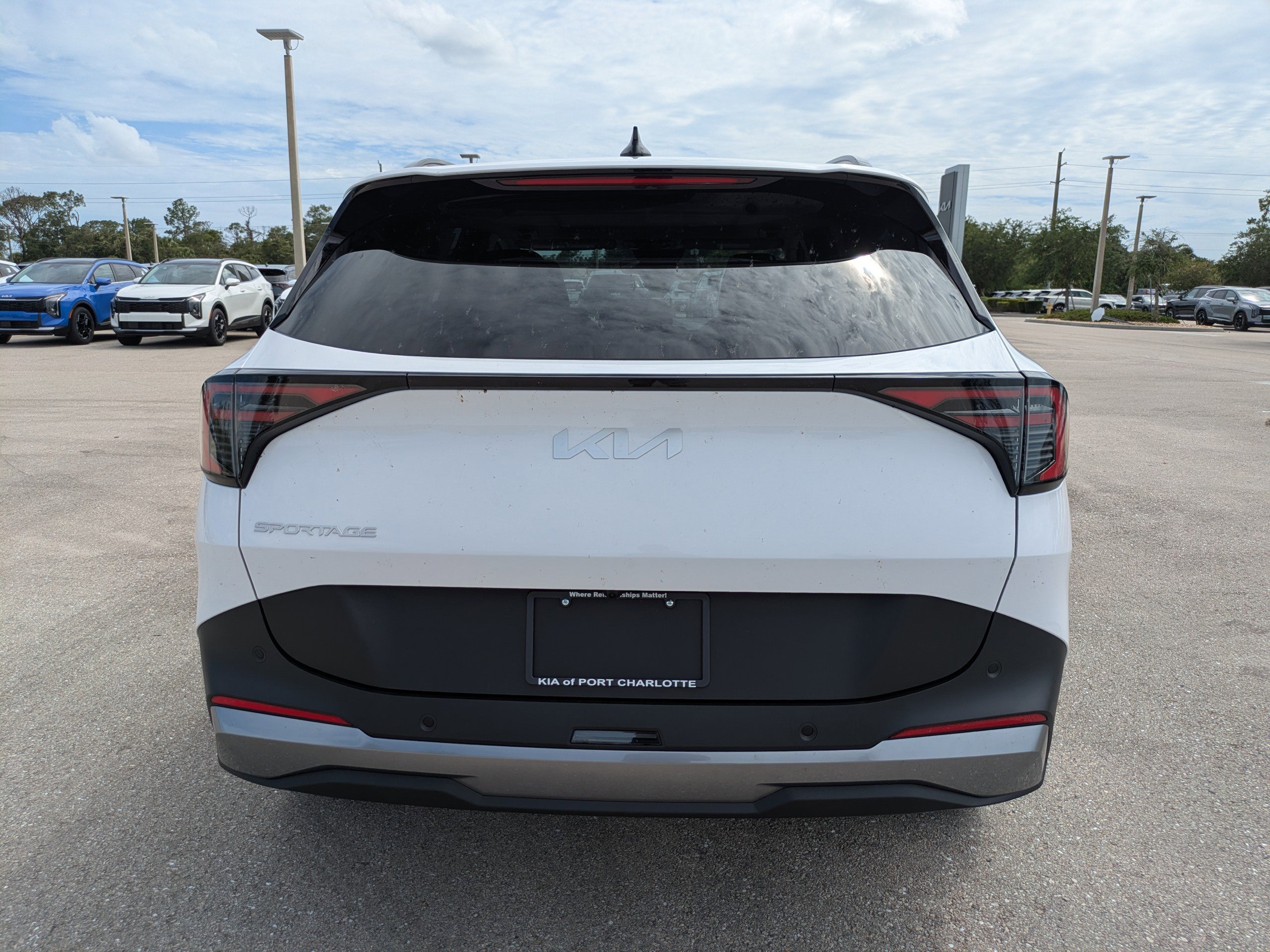 New 2026 Glacial White Pearl Kia EX image 5