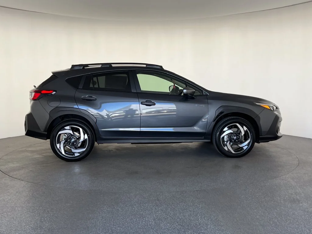 New 2026 MAGNETITE GRAY PEARL Subaru Limited Hybrid image 2