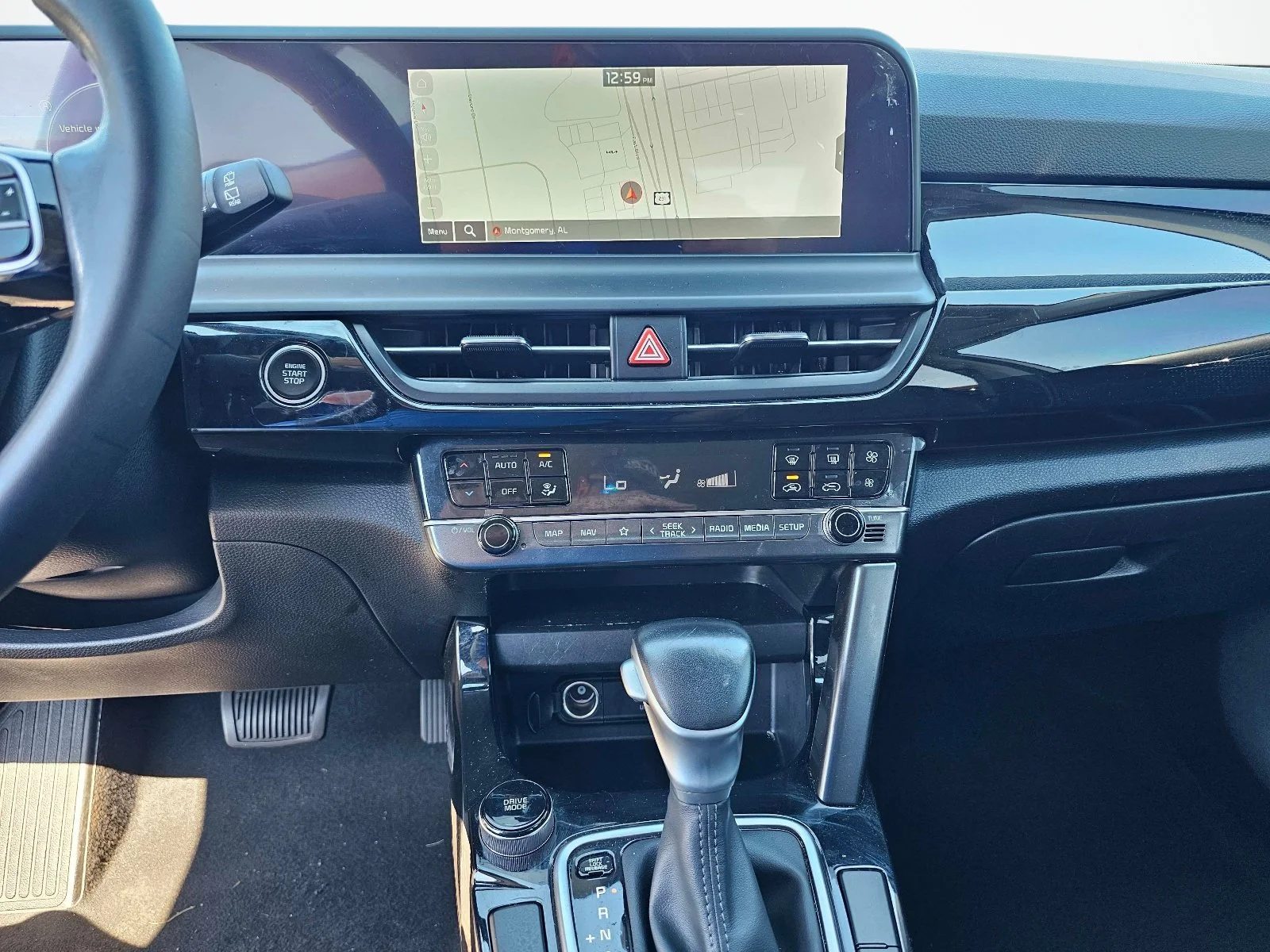 Used 2024 Clear White/Black Roof Kia S image 24