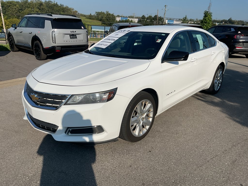 Used 2014 Summit White Chevrolet LS image 5