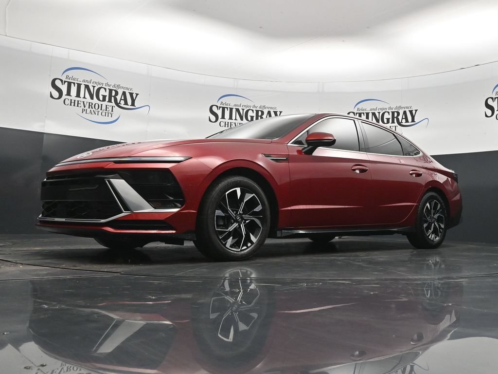Used 2024 Red Hyundai SEL image 28