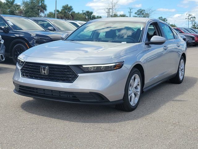New 2026 Solar Silver Metallic Honda LX image 3