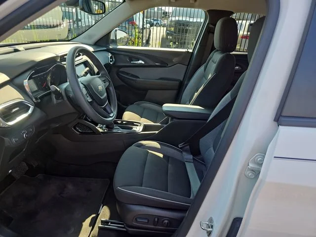 Used 2023 Summit White Chevrolet LT image 10