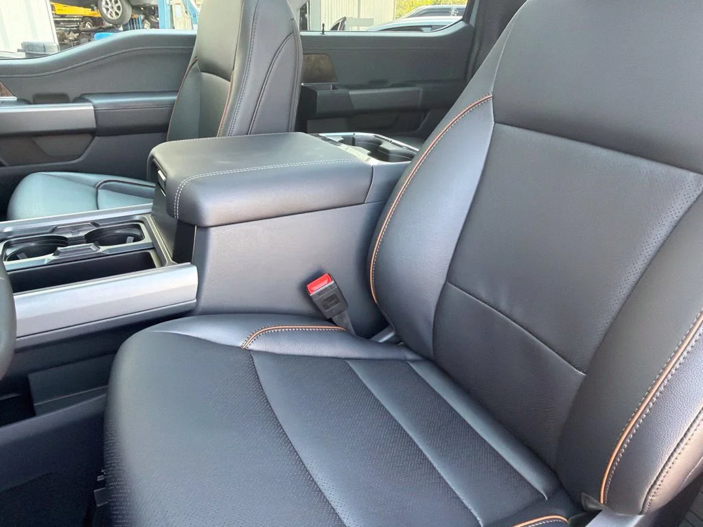 New 2027 Glacier Gray Metallic Tri-Coat Ford F-250® Lariat® image 11