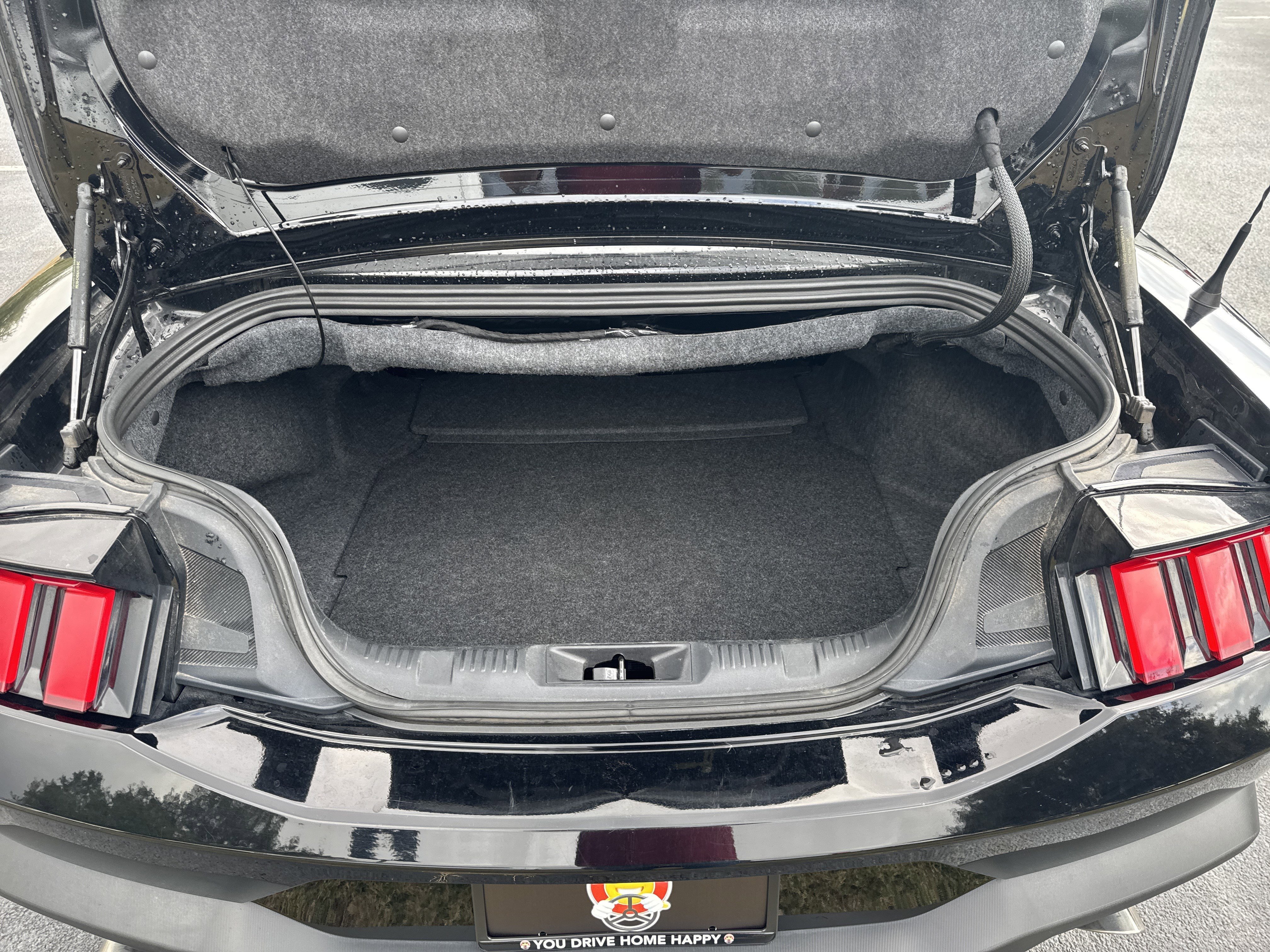 Used 2024  Ford  image 23