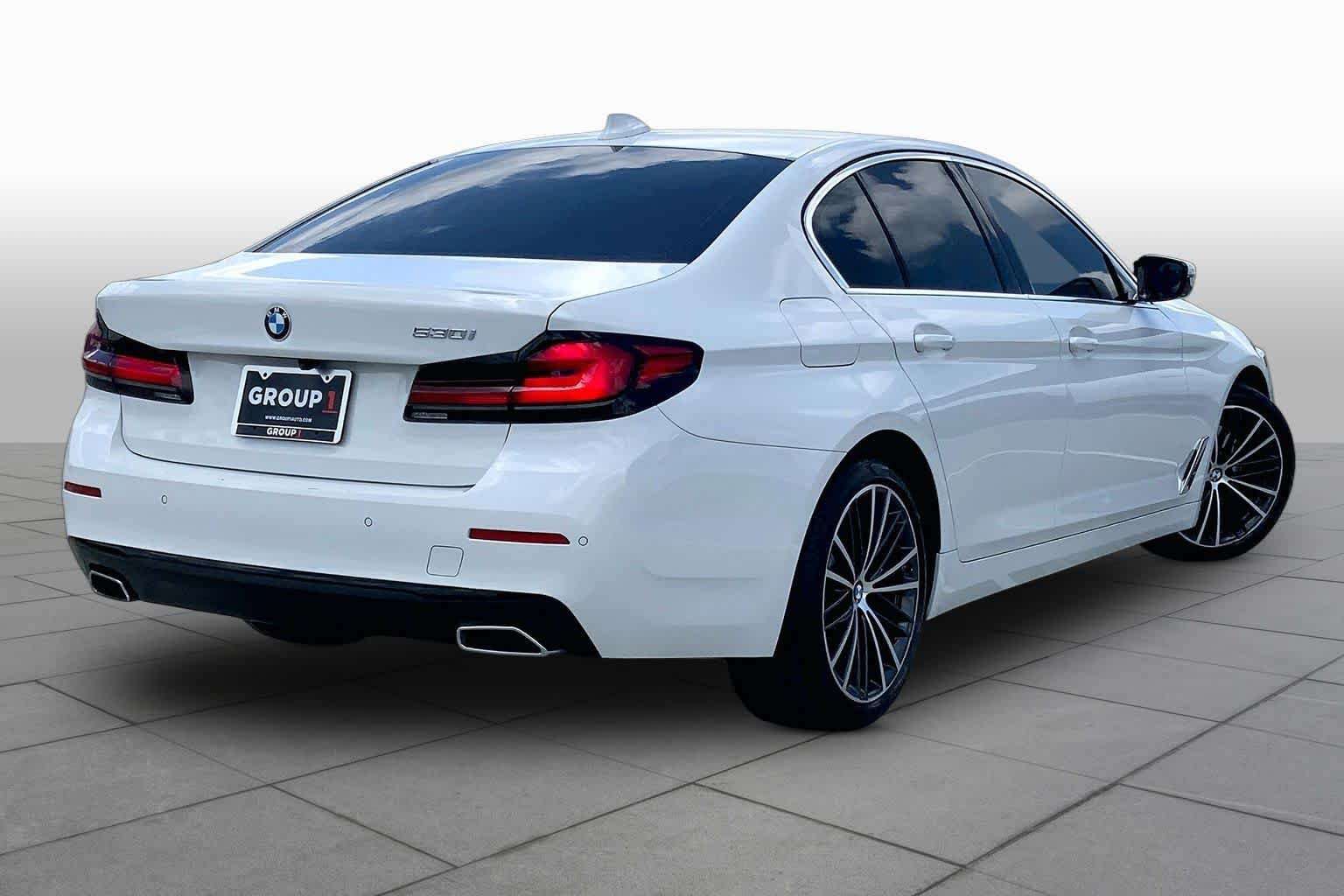 Used 2023 Alpine White BMW 530i image 12