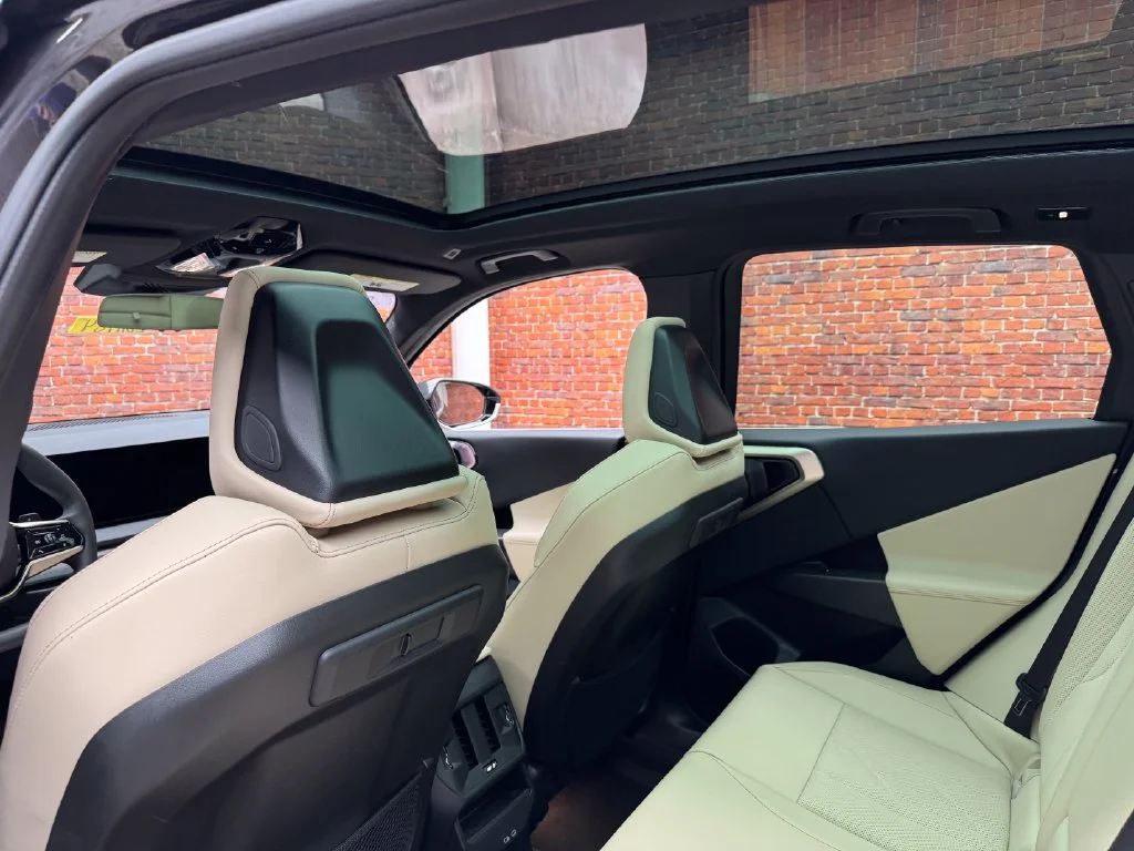 Used 2025 Gray BMW 30 xDrive image 25
