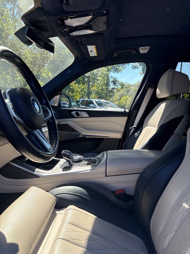 Used 2019 White BMW xDrive50i image 9