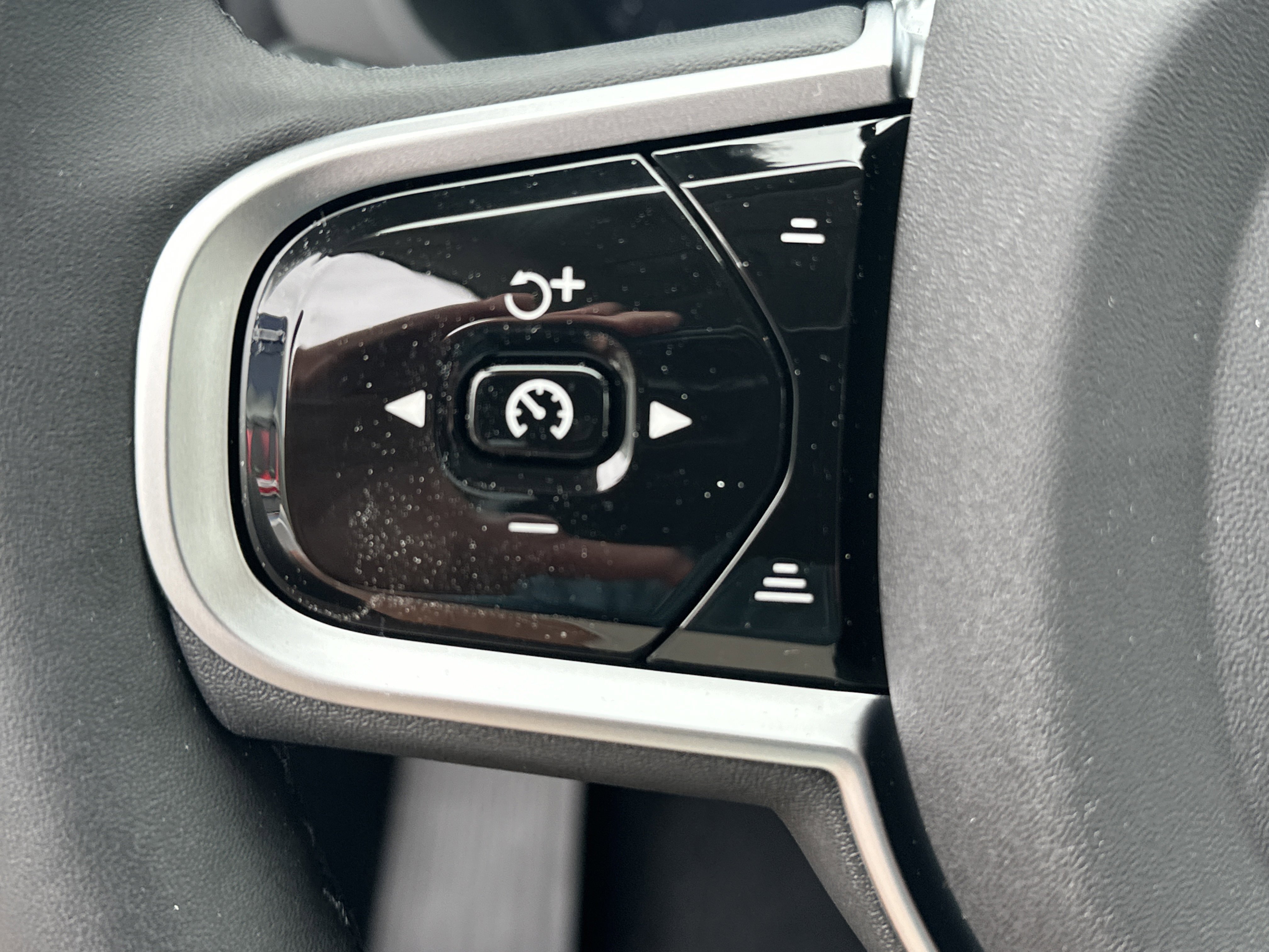 2026 Volvo XC90 Core - Photo 23