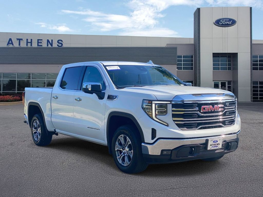 Certified Used 2025 Summit White GMC SLT image 1