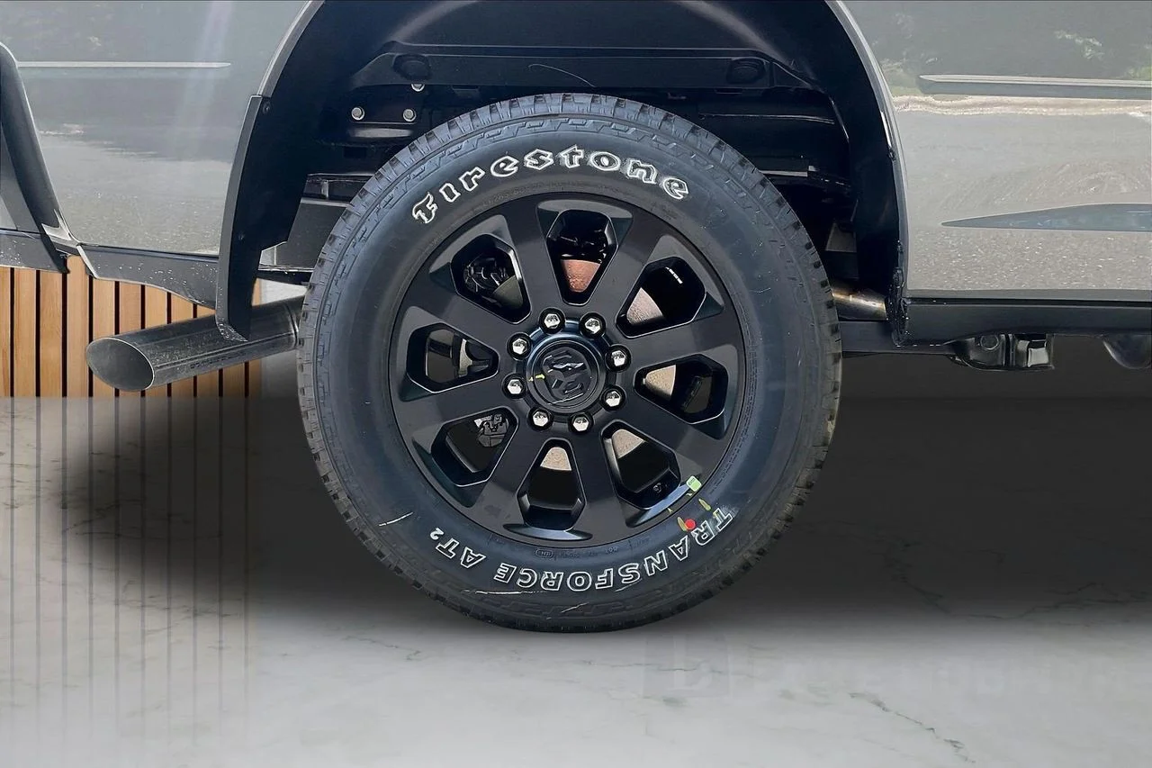 New 2026 Ceramic Gray Clear-Coat Exterior Paint RAM Laramie image 35
