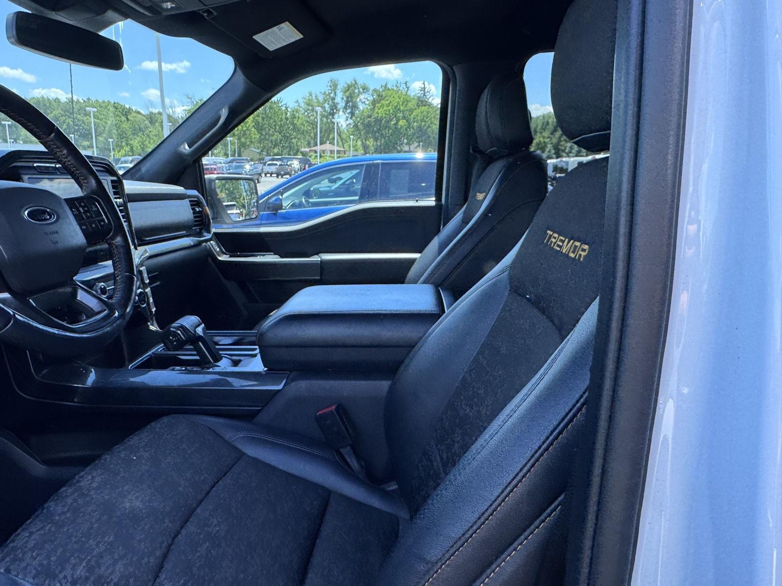 Used 2021 Oxford White Ford Tremor image 7