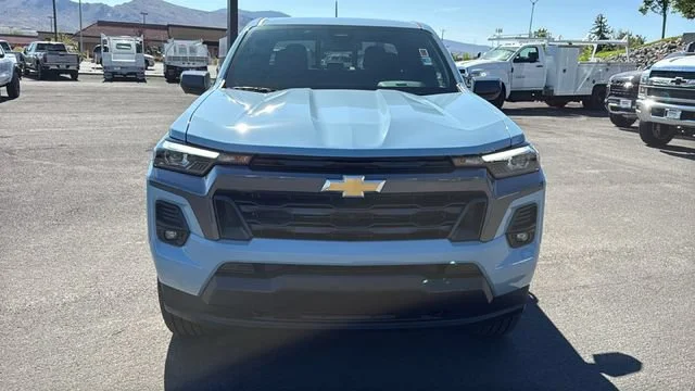 New 2026 Snowdrift Metallic Chevrolet LT image 8