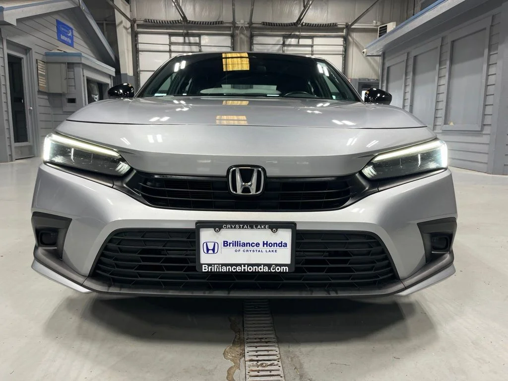 Certified Used 2024 Lunar Silver Metallic Honda 2.0L 4D SPORT image 2