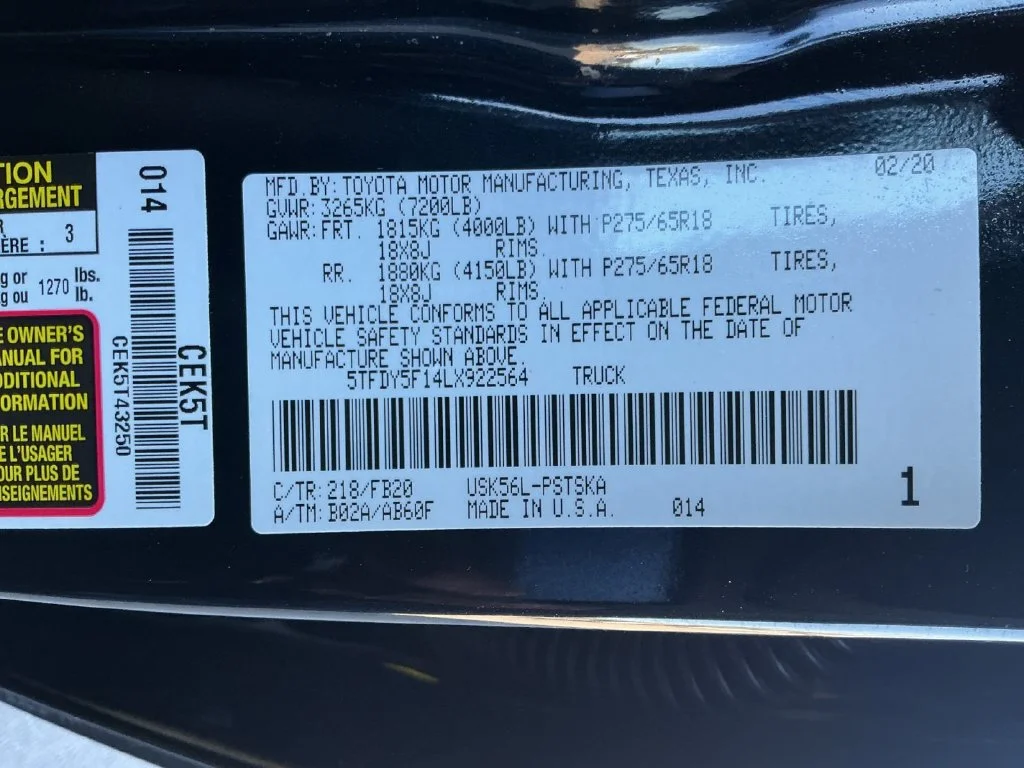 Used 2020 Black Toyota SR5 image 31