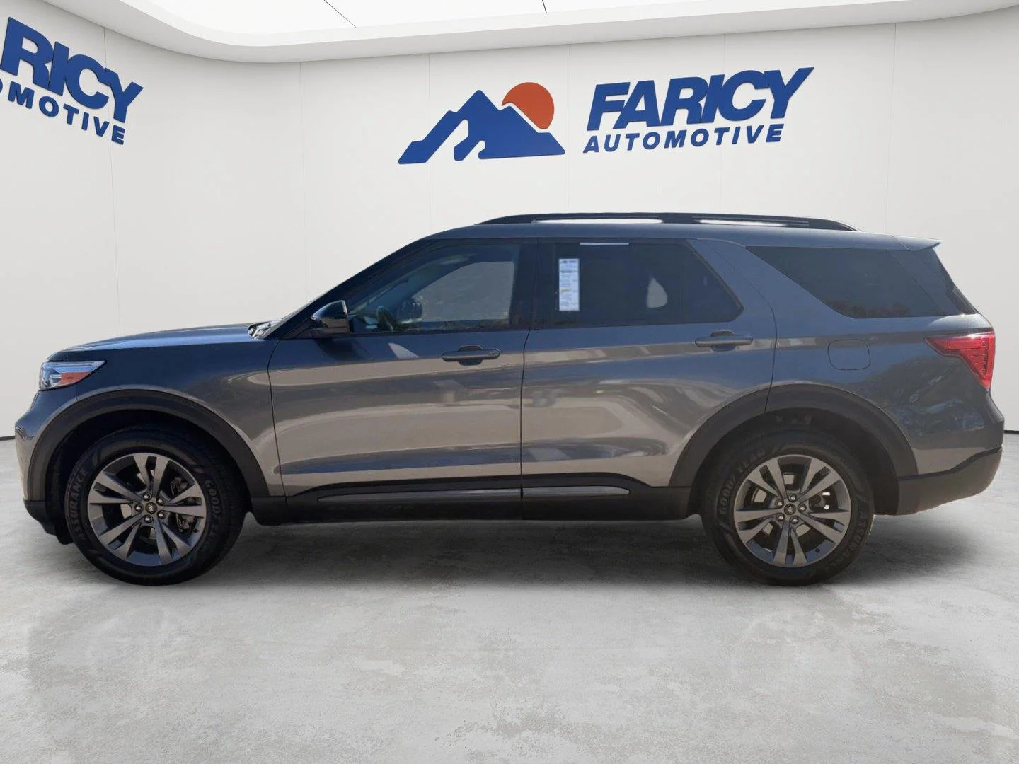 Used 2023 Carbonized Gray Ford XLT image 2