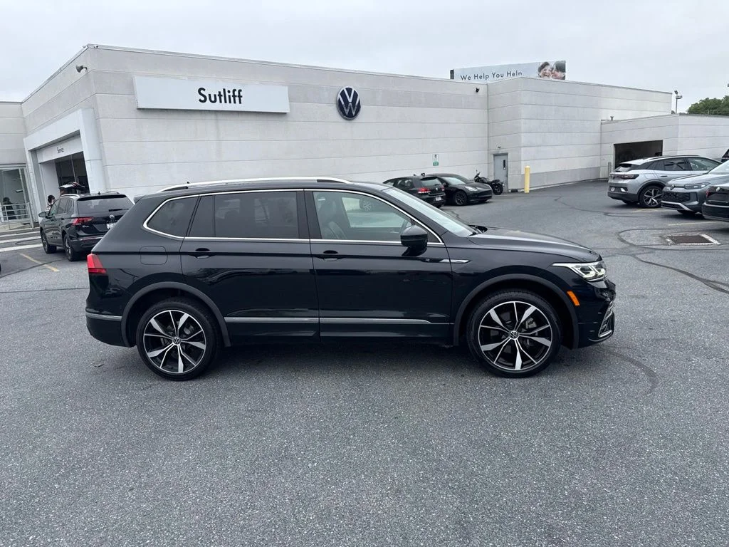 Certified Used 2023 Deep Black Pearl Volkswagen 2.0T SEL R-Line image 32