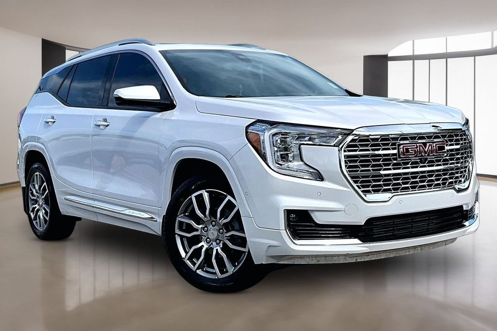 Used 2023 White GMC Denali image 11