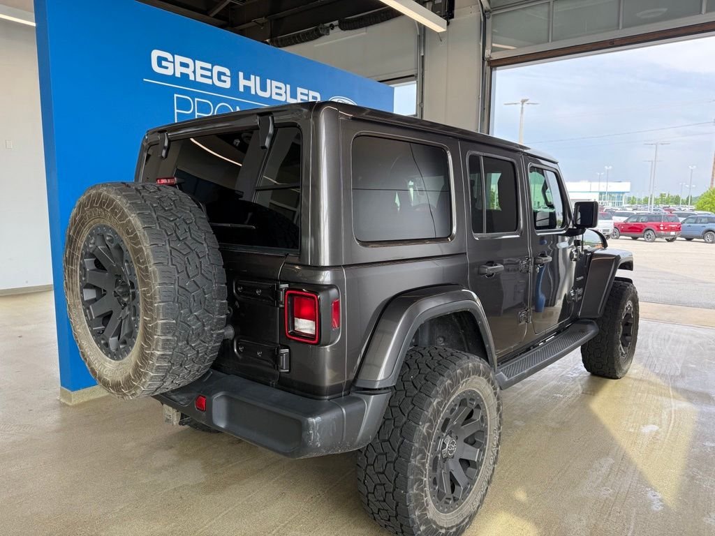 Used 2018 Gray Jeep Unlimited Sahara image 5
