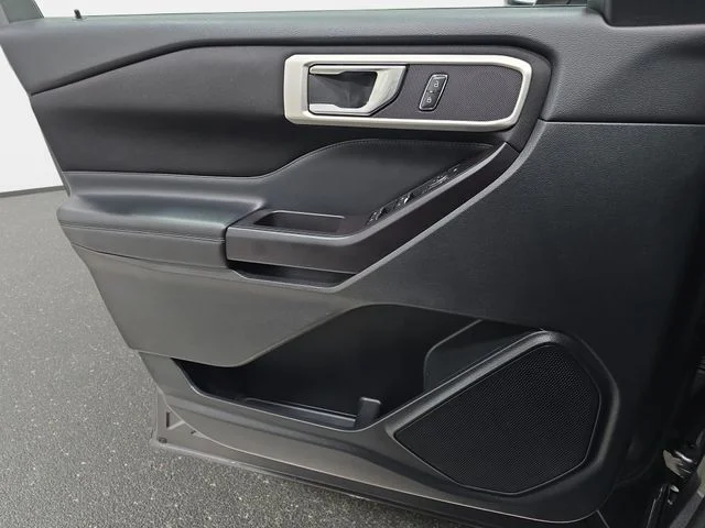 Certified Used 2020 Magnetic Ford XLT image 25
