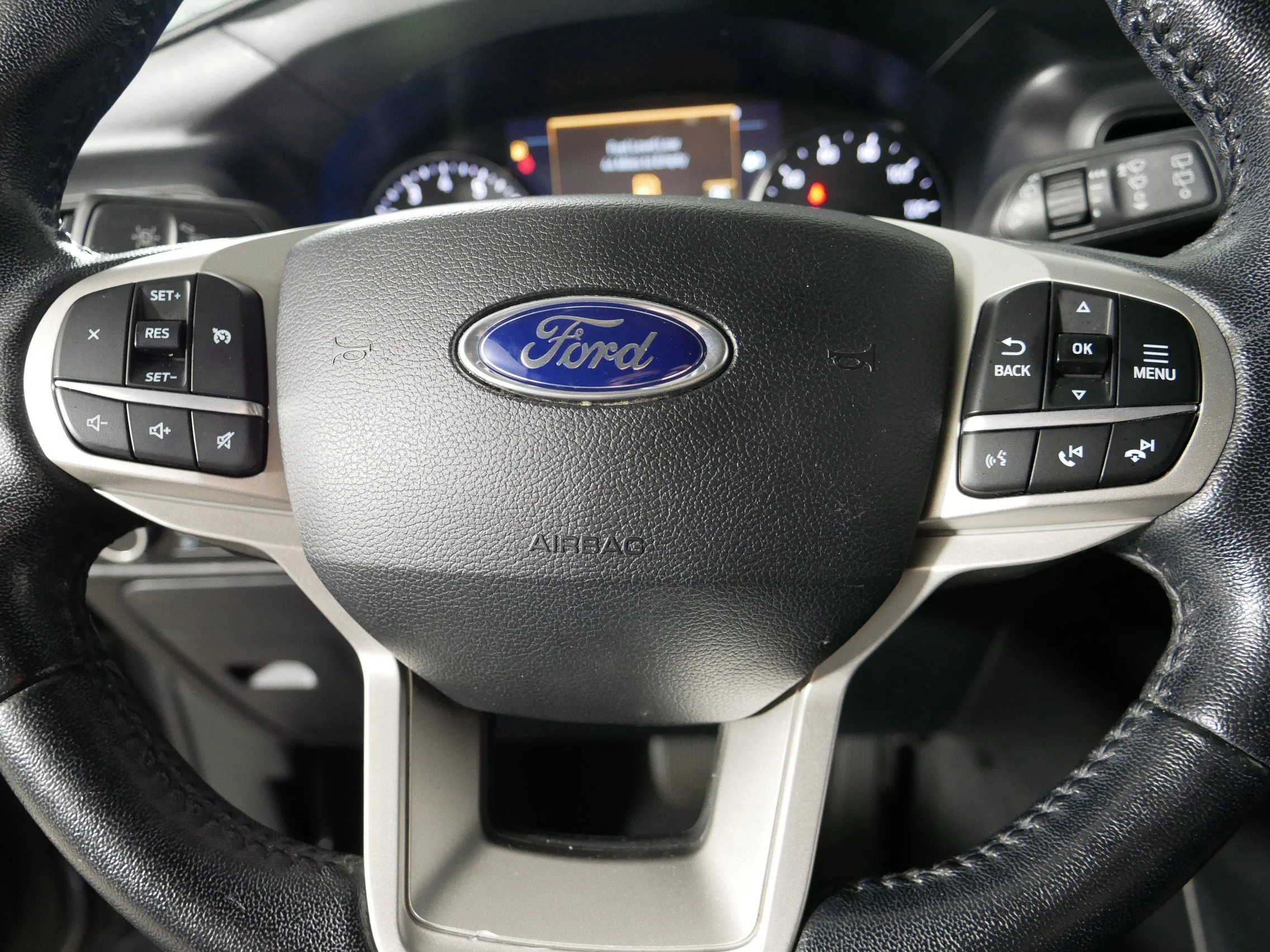 2021 Ford Explorer XLT - Photo 25