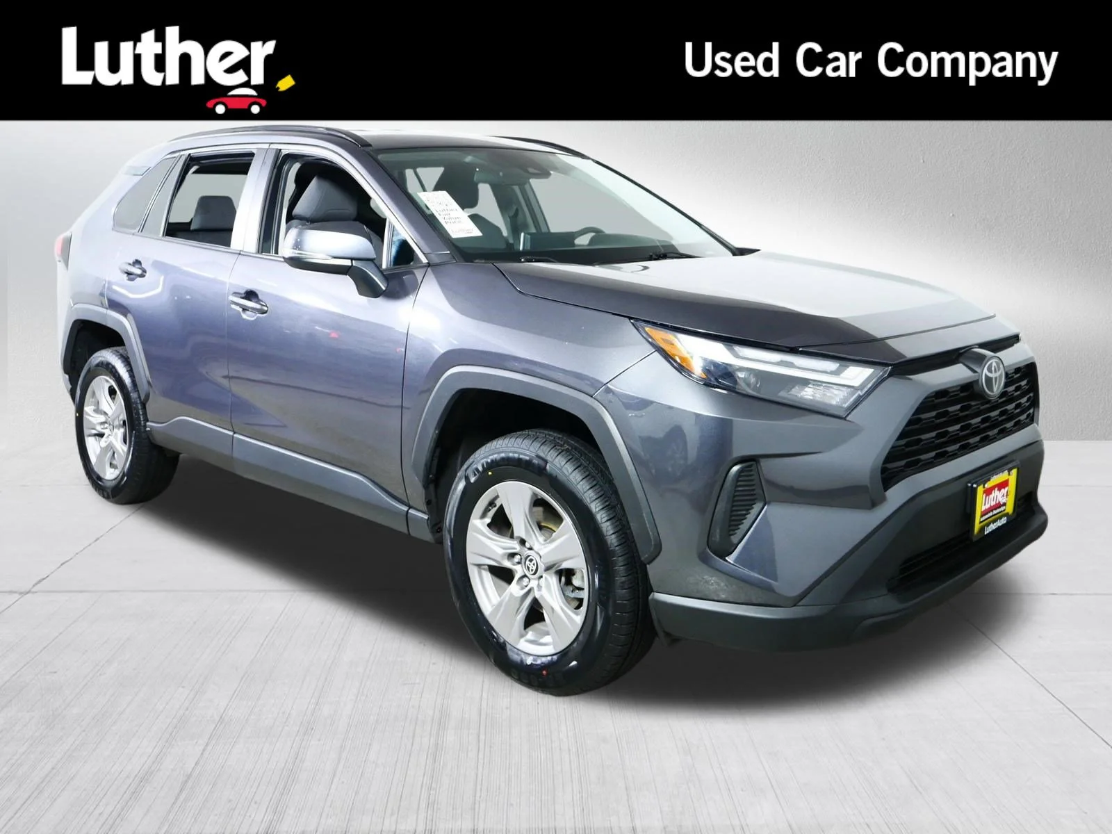 2024 Toyota RAV4 XLE FWD's photo