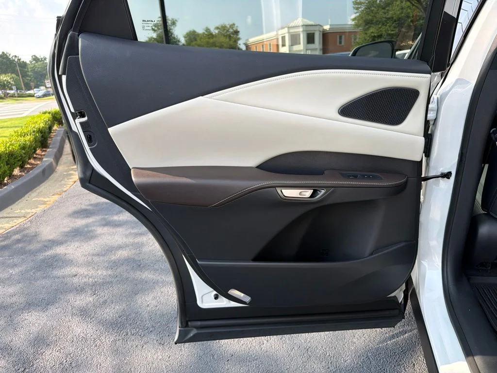 Used 2023 White Lexus 350 Premium image 33