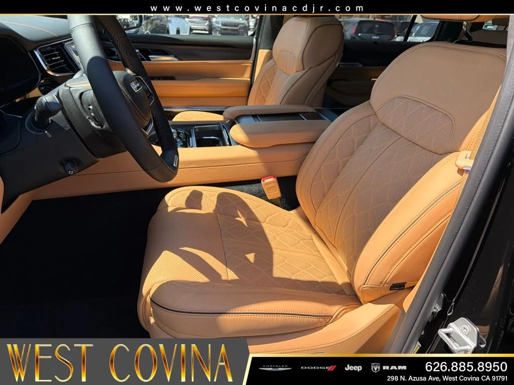New 2026 High Gloss Black Exterior Paint Jeep Summit Reserve image 19