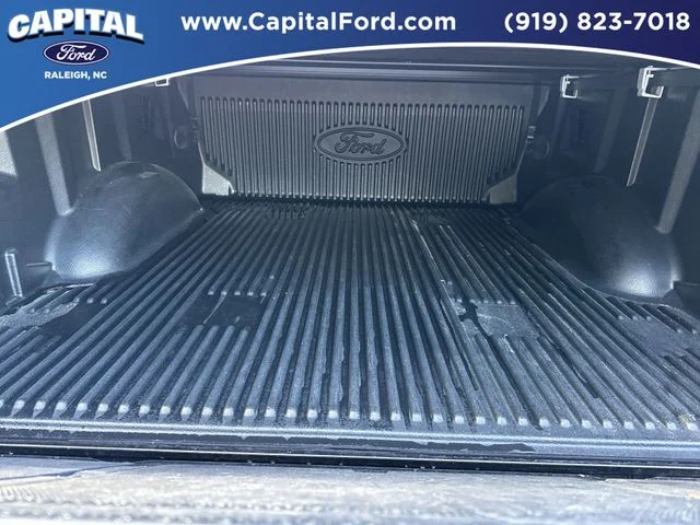 Used 2023 Black Ford XLT image 17