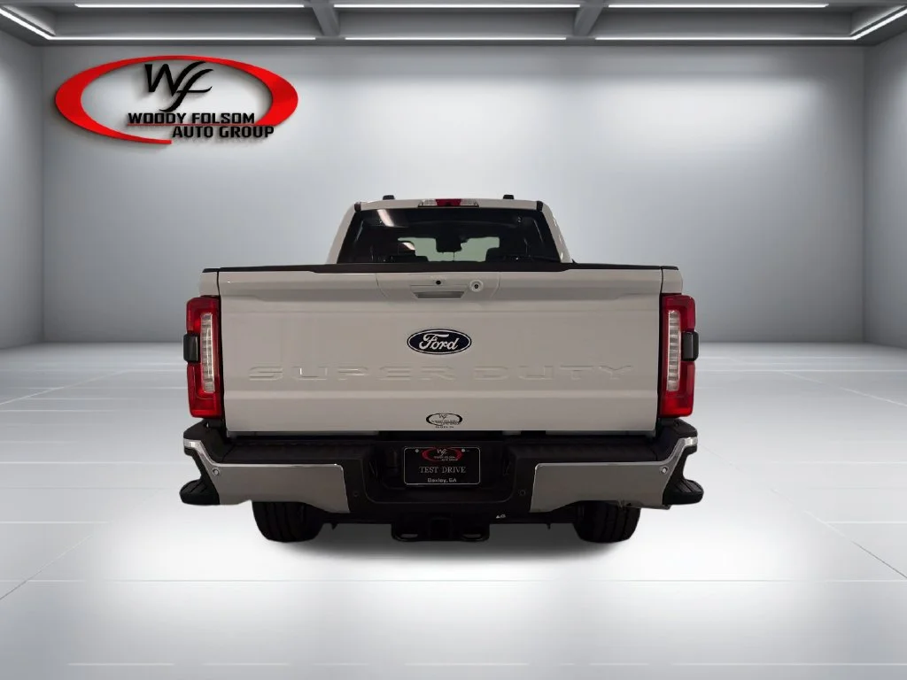 New 2027 Oxford White Ford F-250® Lariat® image 6