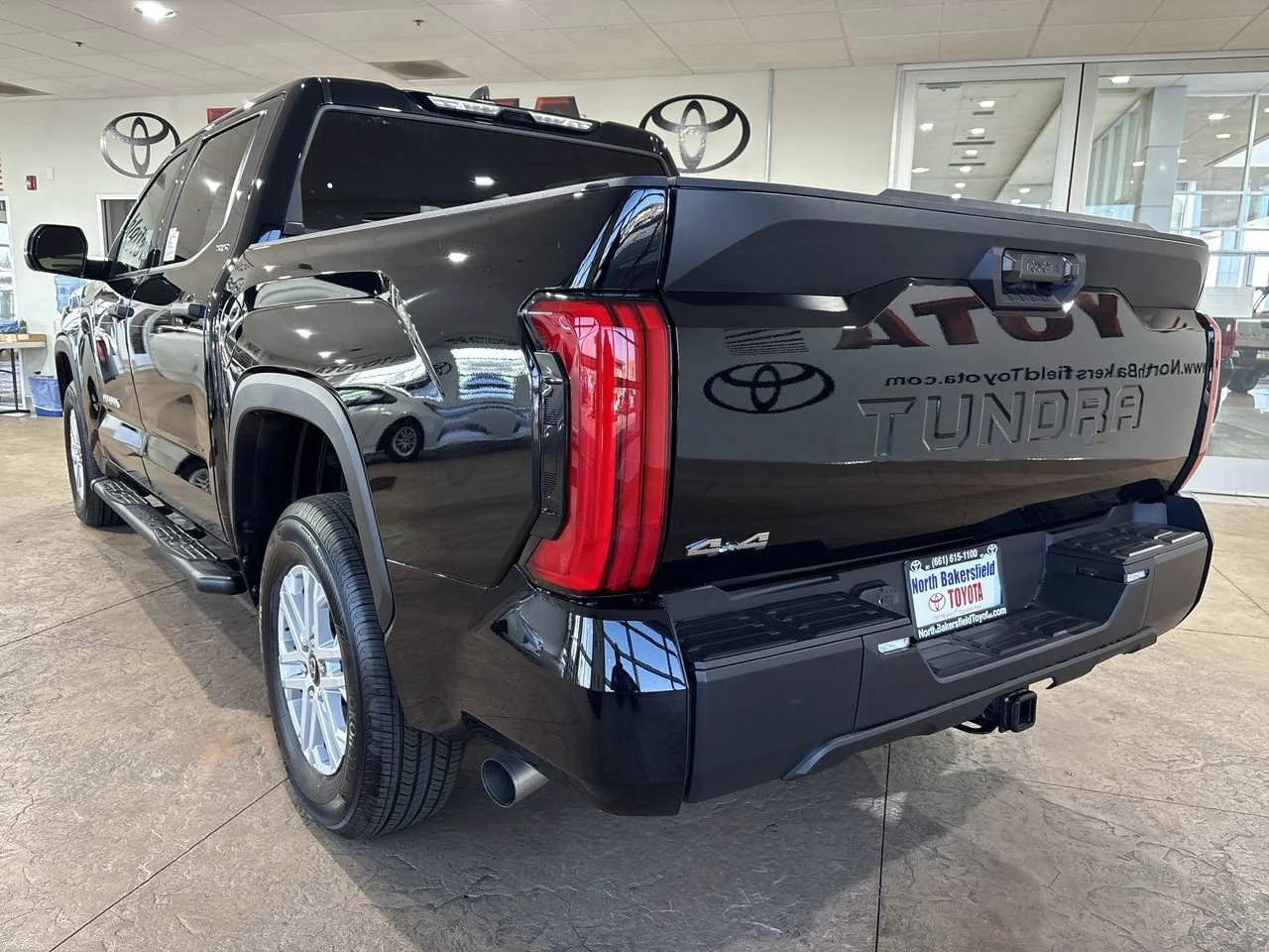 2026 Toyota Tundra SR5 - Photo 8