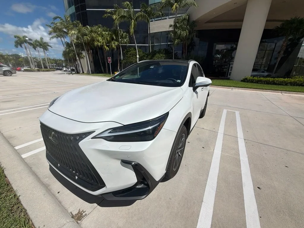 Used 2024 White Pearl Lexus NX 350 Luxury image 3