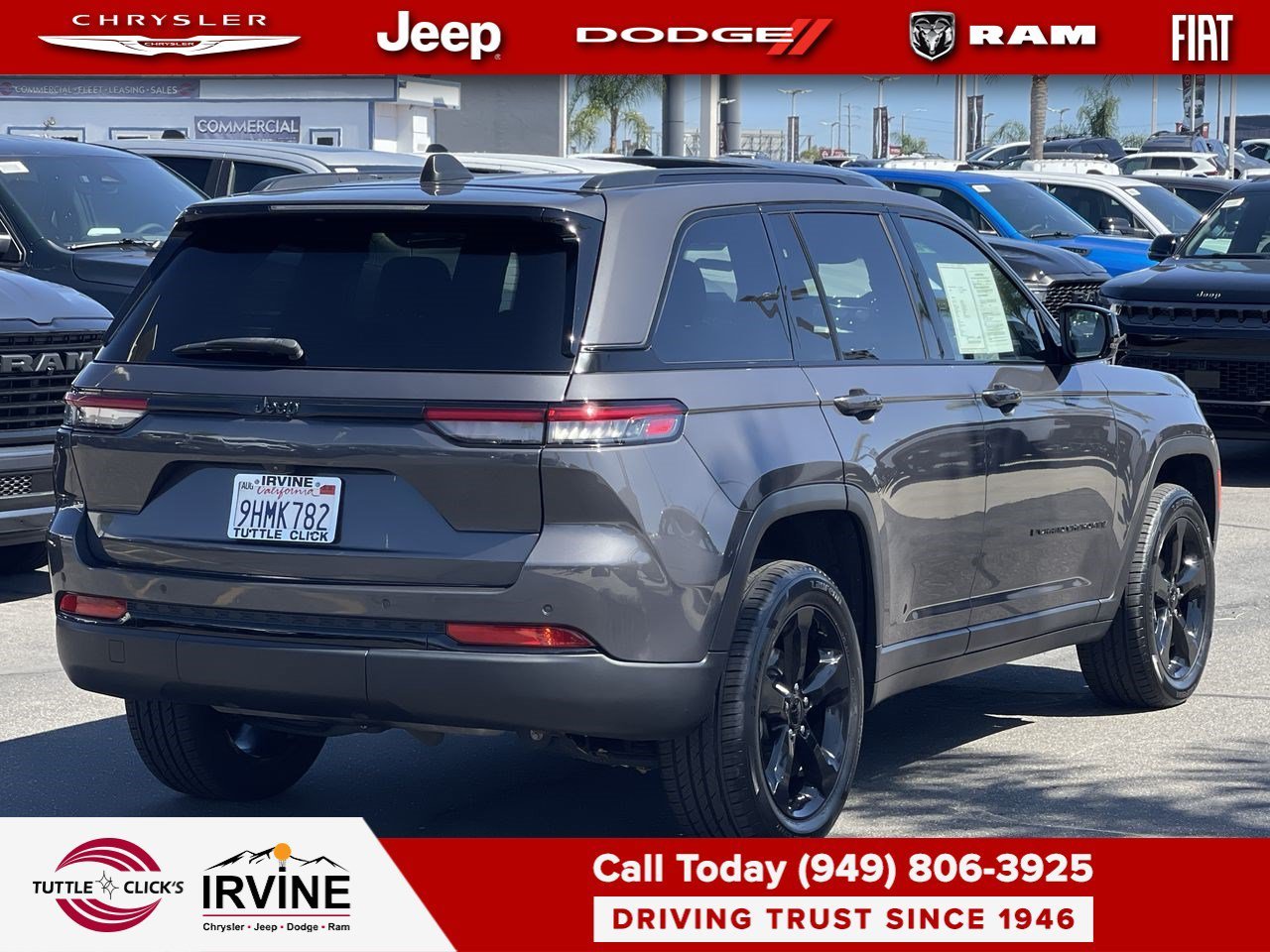 Certified Used 2023 Baltic Gray Metallic Clearcoat Jeep Altitude image 6