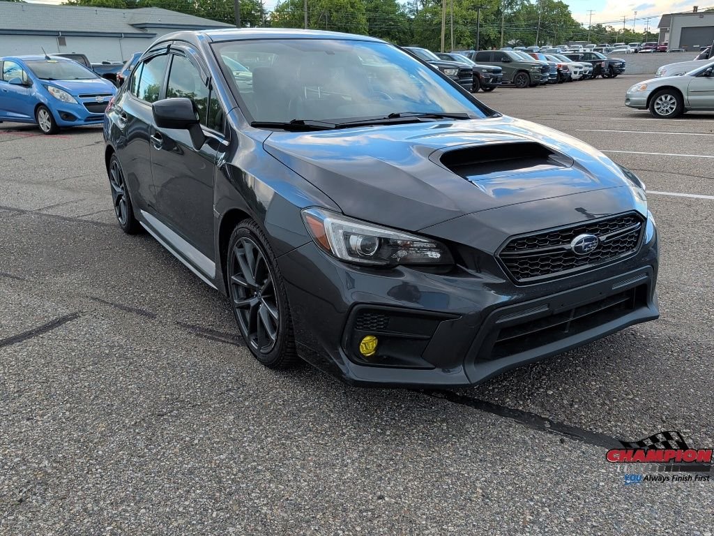Used 2018 Gray Subaru Limited image 8