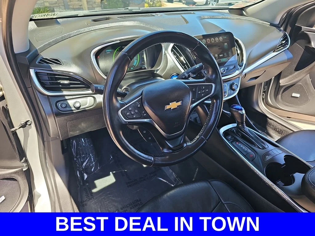 Used 2018 Silver Chevrolet Premier image 15