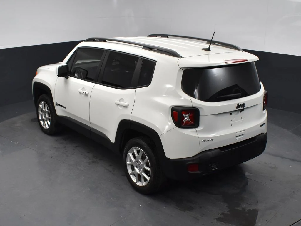 Certified Used 2021 White Jeep Latitude image 36