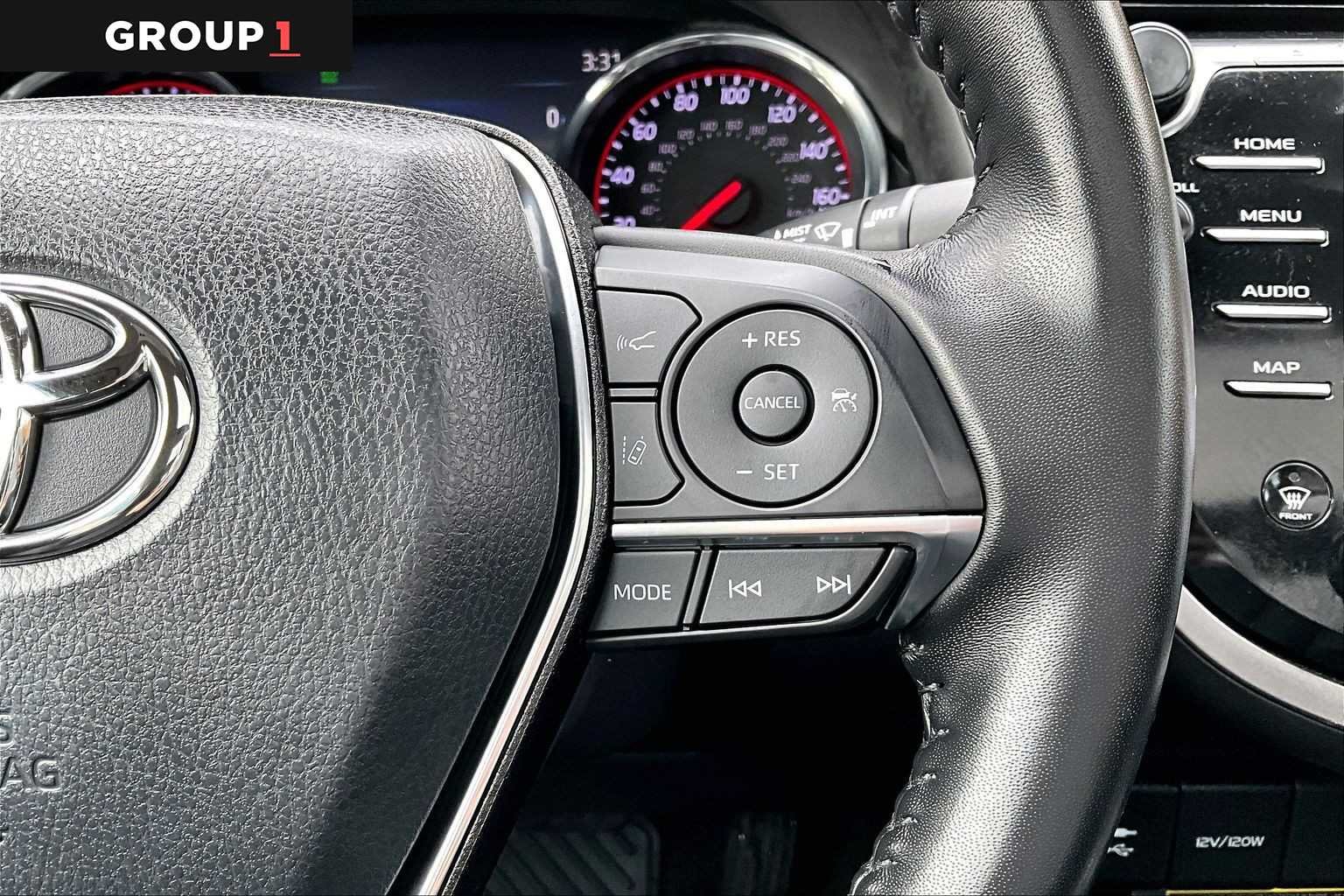 Used 2019 Celestial Silver/Midnight Black Metallic Toyota XSE V6 image 25