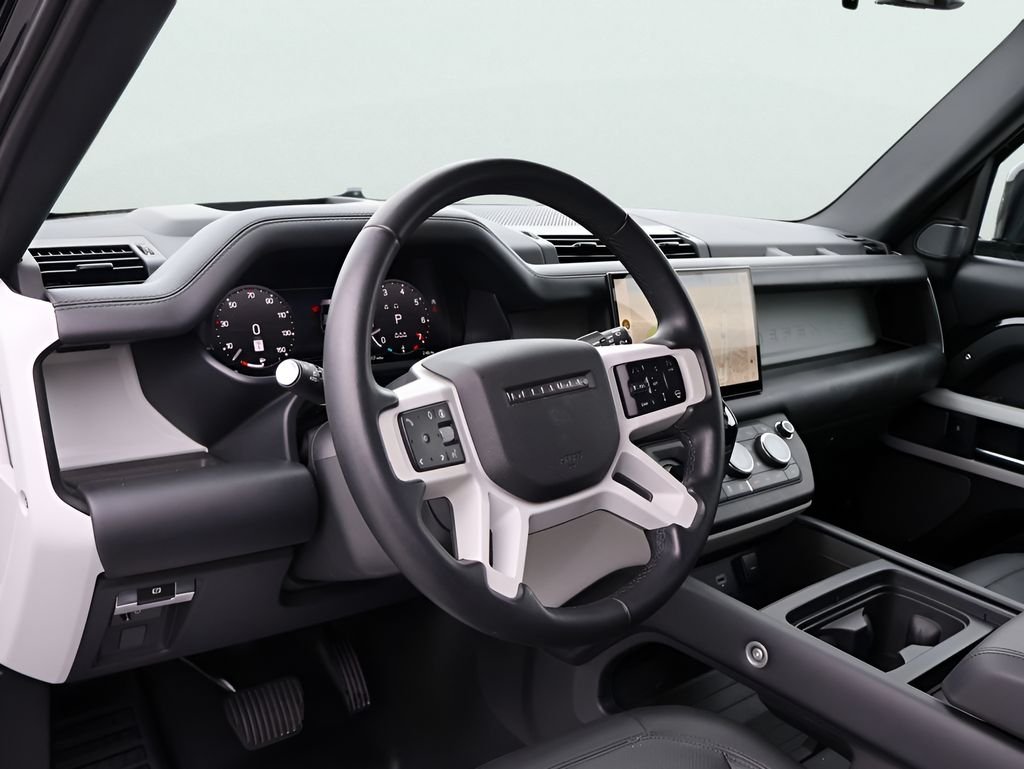 Used 2024 Santorini Black Metallic Land Rover SE image 16