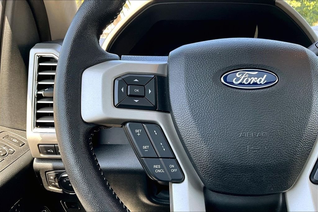 Used 2017 Silver Ford Lariat image 11