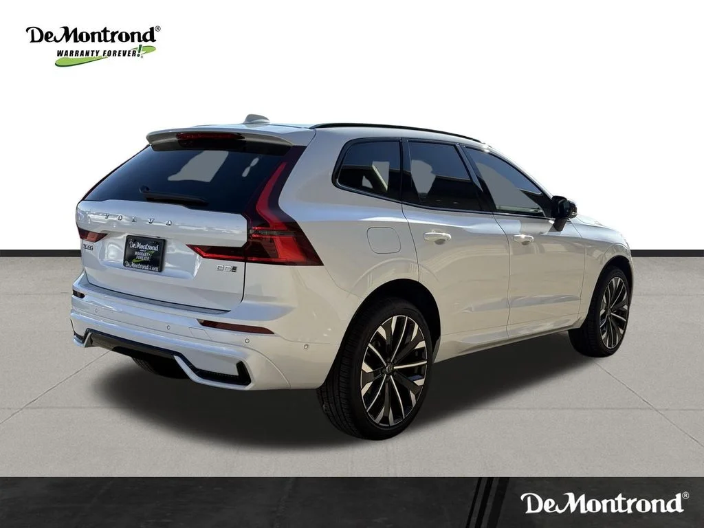 New 2026 Crystal White Volvo Ultra image 5