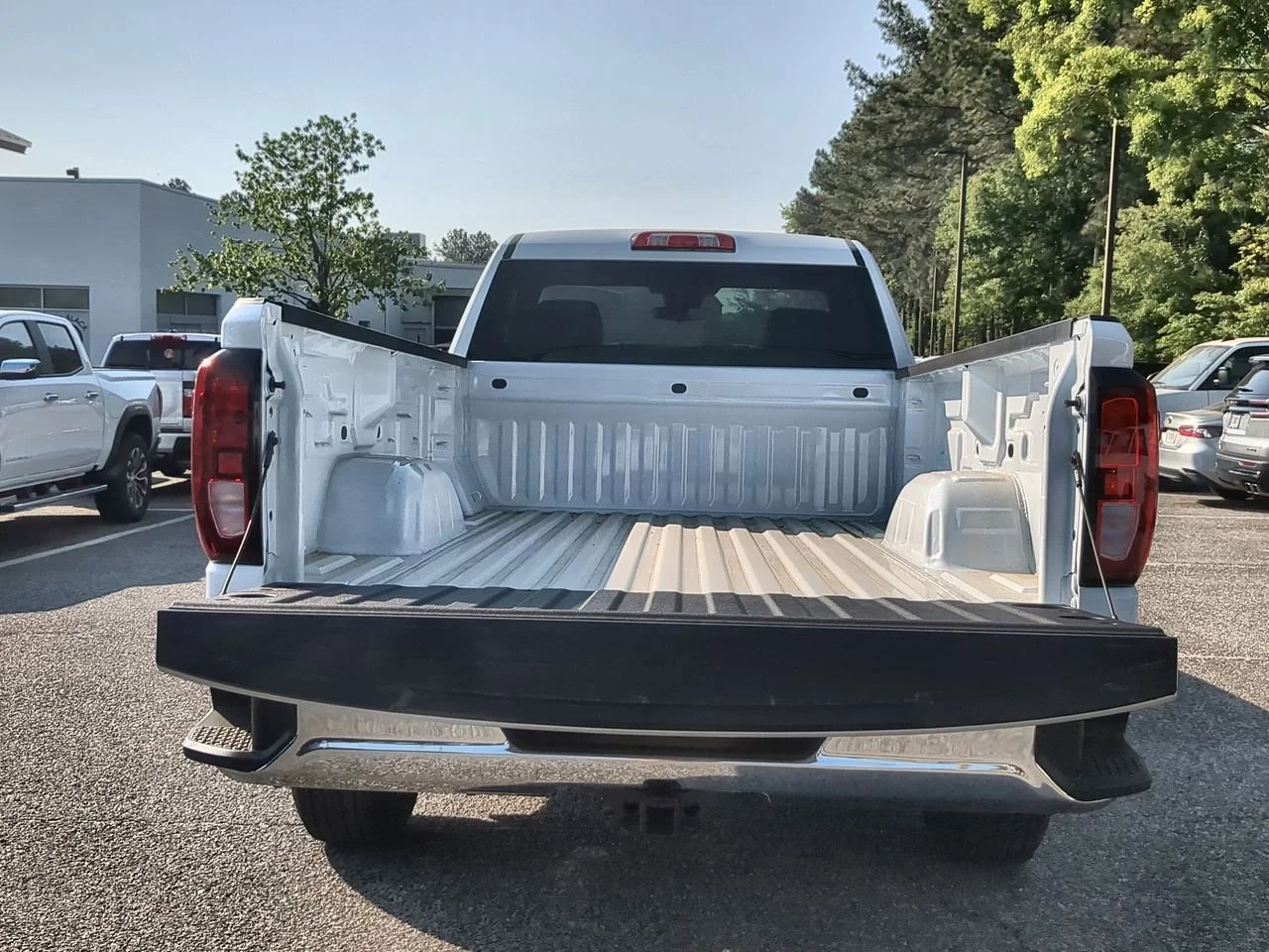 New 2026 Summit White GMC Pro image 23